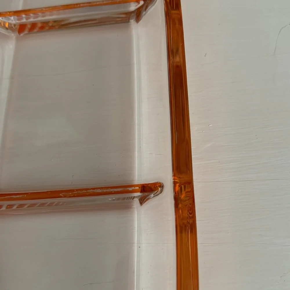 Leonardo Rosé - Clear Tray, Coral Color Trim Visually Stunning 16”x 6”
